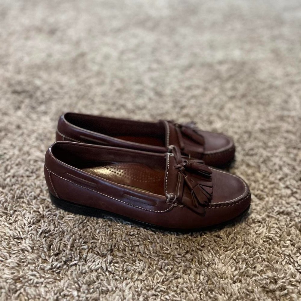 Cole Haan Tassel Loafer Men's Size 7D/Women's Size 8.5